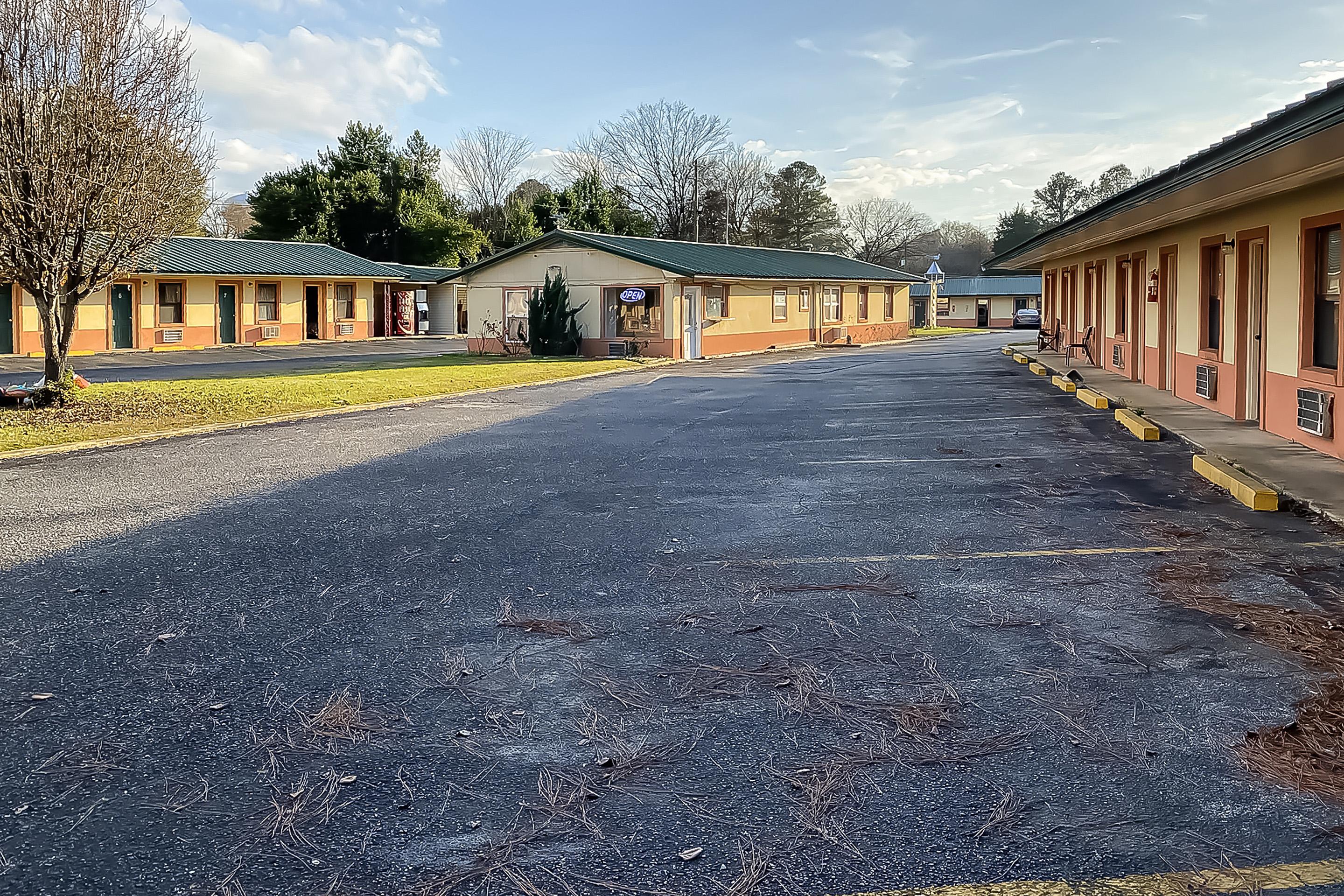 Hotel O Tallassee Hwy 14 Exterior photo